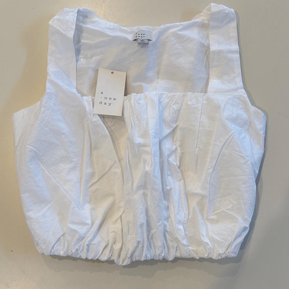 A New Day Women's White Sleeveless Bubble Top